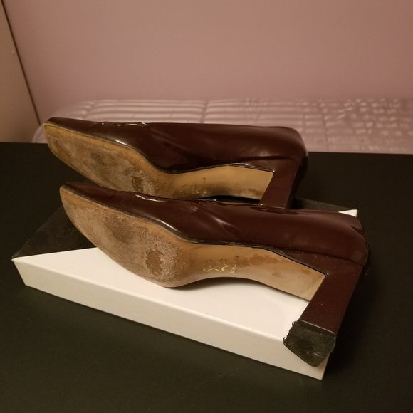 Pumps - Picture 4 of 6